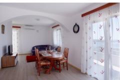 Apartmány Andreja Apartmán 2 - The red foto 3