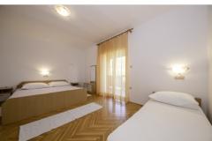 APARTMANI DEBELIĆ Apartmán 2 - Dobrila 2 foto 3