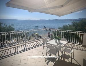 Apartmány Lena