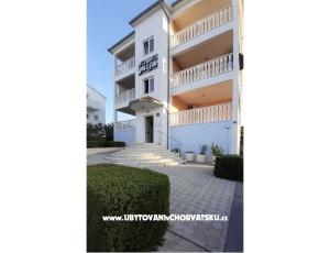 Apartmány ***Villa Mija***
