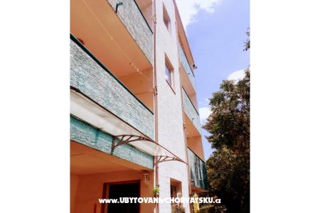 VILLA BERNARD..150 m plaža DRAŽICA Biograd Chorvátsko