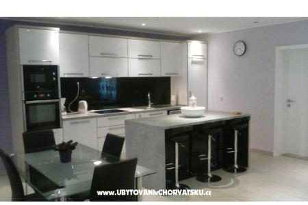 Apartmány Ina foto 5