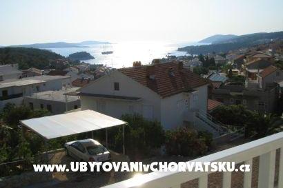 Apartmány i sobe Maslina foto 2