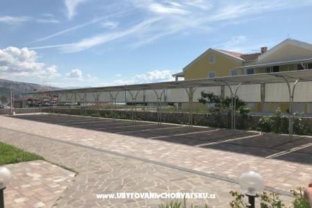 Bed and Breakfast Dom Lucija foto 3