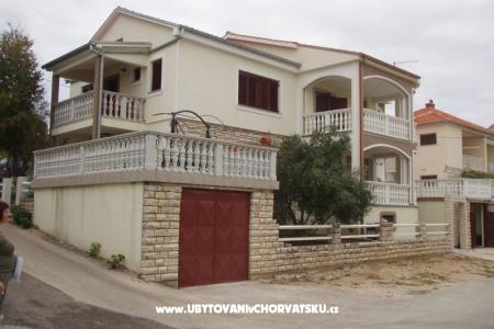Apartmány  Tonka, Ines i Nika foto 4