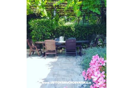 Apartmány BUTKOVIĆ DUBRAVKA Novi Vinodolski Chorvátsko