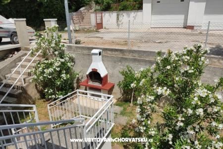 Ferienhaus Povile foto 3