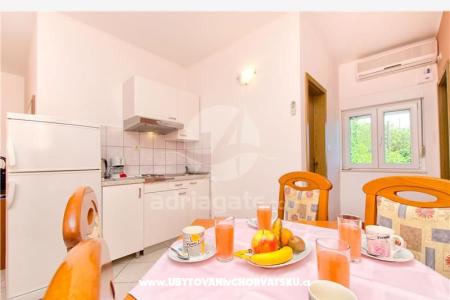 Apartmány LIKI foto 4