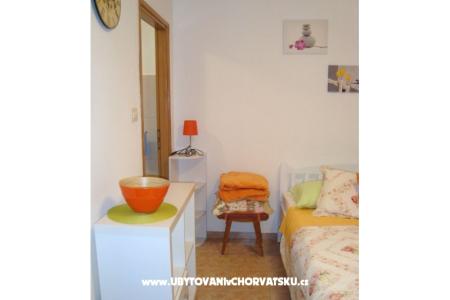Studio apartman Dinka foto 5