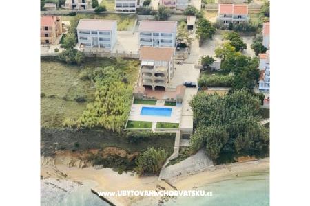 Pool Apartmán Antonia ostrov Pag Chorvátsko