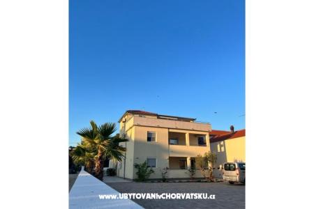 Apartmány Vujasin Pakoštane Chorvátsko