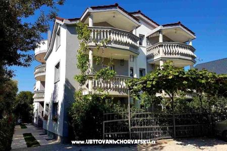 Apartmány Ivišić Pakoštane Chorvátsko
