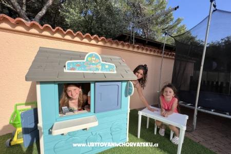 Apartmány s bazénom Villa Julia 3  foto 5