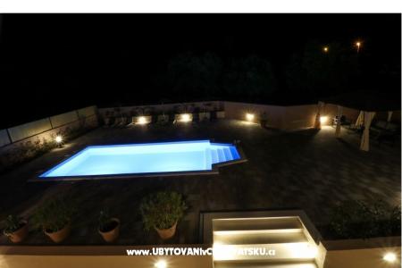  Dom s bazénom - Villa Marijana  foto 4