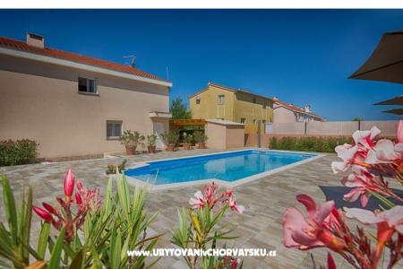  Dom s bazénom - Villa Marijana  foto 5