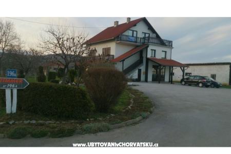 Private accommodation Brajdic foto 2