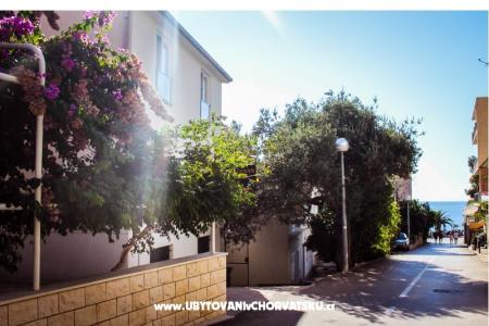 Apartmány Villa  Jasminka Podgora Chorvátsko