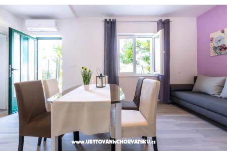 Apartmány s bazenom Cvita/Podstrana foto 4