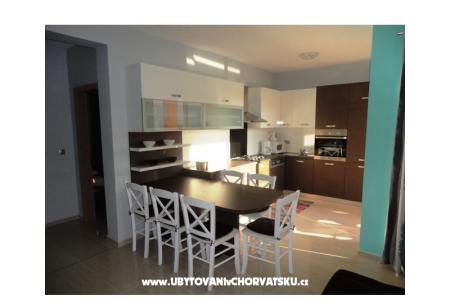 Apartmány Dora foto 5