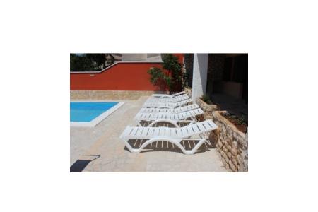 Dom with swimming pool foto 2