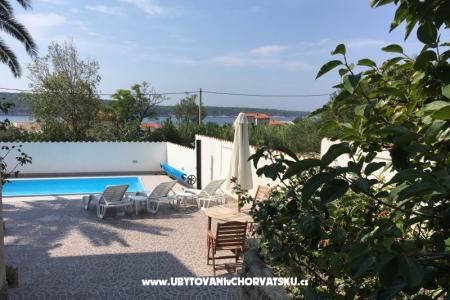 Apartmány Anny s bazénom foto 4