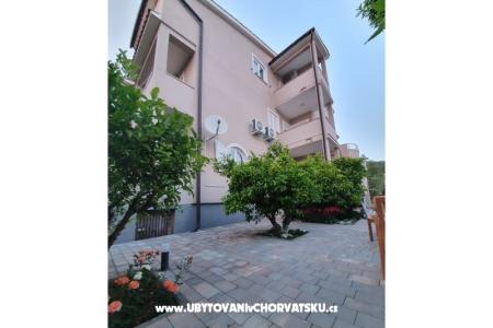 Apartmány- Villa Ilijic foto 2