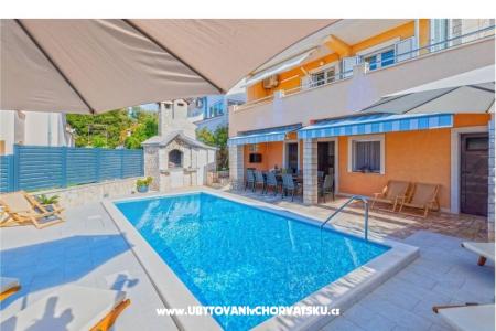 Villa Bobanac with heated pool Rogoznica Chorvátsko