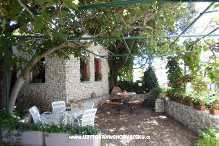 Apartmány Karabatić foto 2