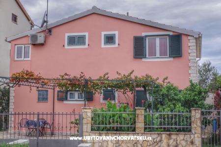 Apartmány Nives foto 3