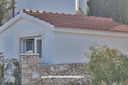 Dom Two Cypresses foto 2