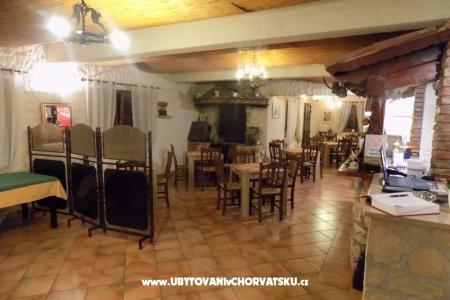 Izby & Restaurant Feral foto 4