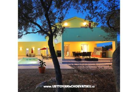 Villa Gaby with heated pool Sali – Dugi otok Chorvátsko