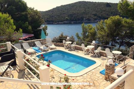 Sesula Bay Resort ostrov Šolta Chorvátsko
