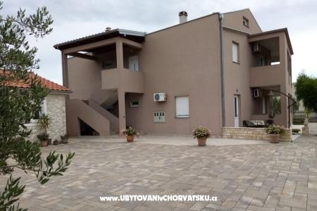 Apartmány Lara foto 3