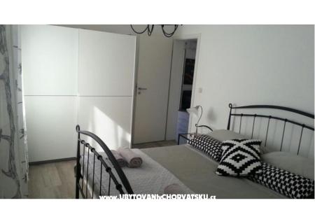 Apartmány i kuće Dolac foto 5