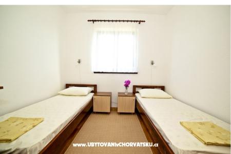 Apartmány Aniva foto 5