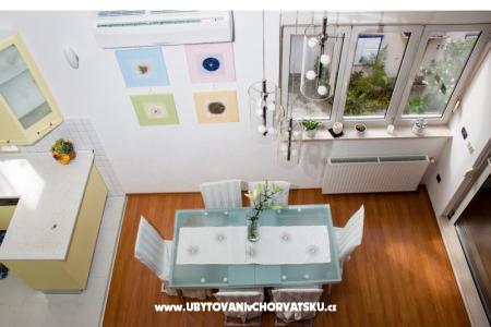 Apartmány Satis i Laura foto 3
