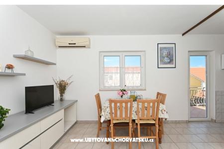 Arbanija Apartmány foto 4