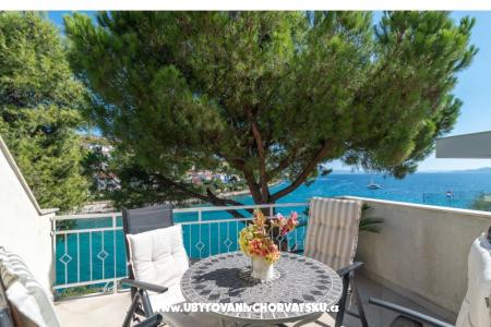 Elora Trogir Chorvátsko