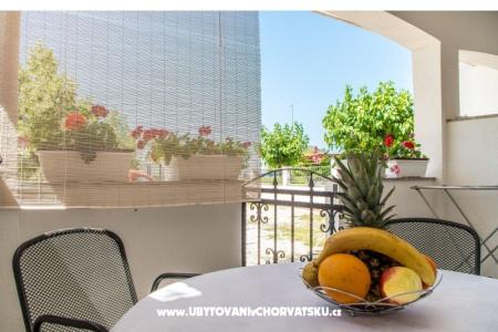 Sea Breeze apartments Tučepi Chorvátsko