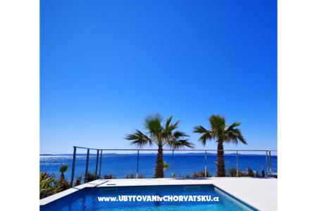 Dinary ostrov Vir Chorvátsko