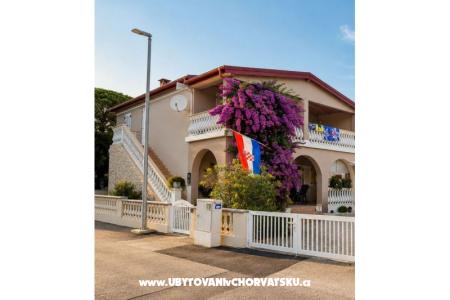 ZELIC FAMILY VIR ostrov Vir Chorvátsko