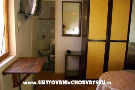 Leandra Izby &amp; Apartmán foto 5