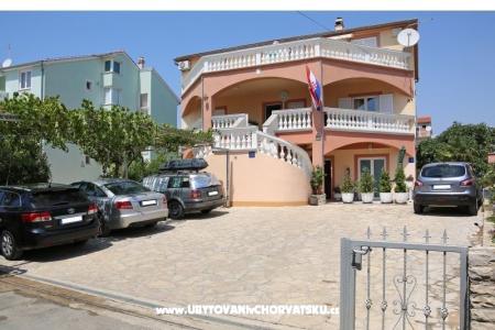 Apartmány Ćosić  Vodice Chorvátsko