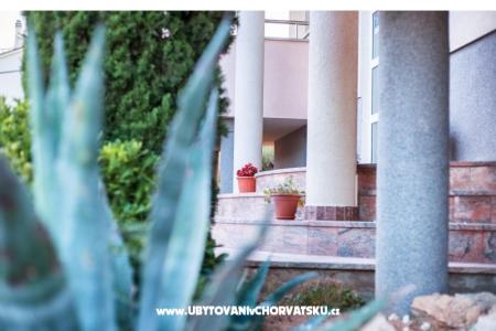 Villa Lovas foto 3