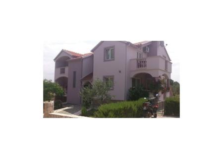 Apartmány with swimming pool-Crno foto 2