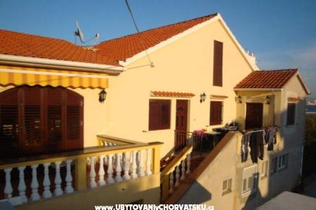 Apartmány Puntamika coast foto 2