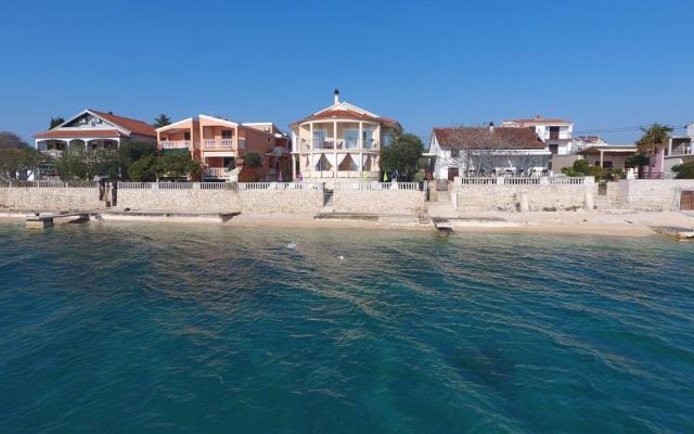 Apartmány First row to the sea - ubytovanie Bibinje Chorvátsko