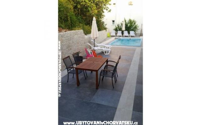 Apartmány Kalaba II - ubytovanie Gradac – Podaca Chorvátsko