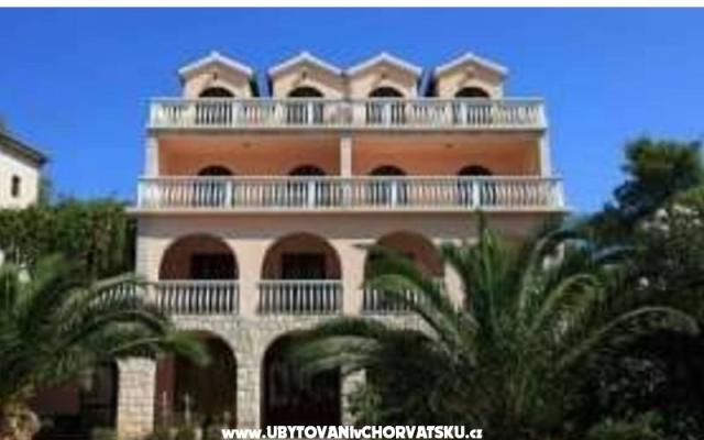Apartmány Komarica - ubytovanie ostrov Hvar Chorvátsko